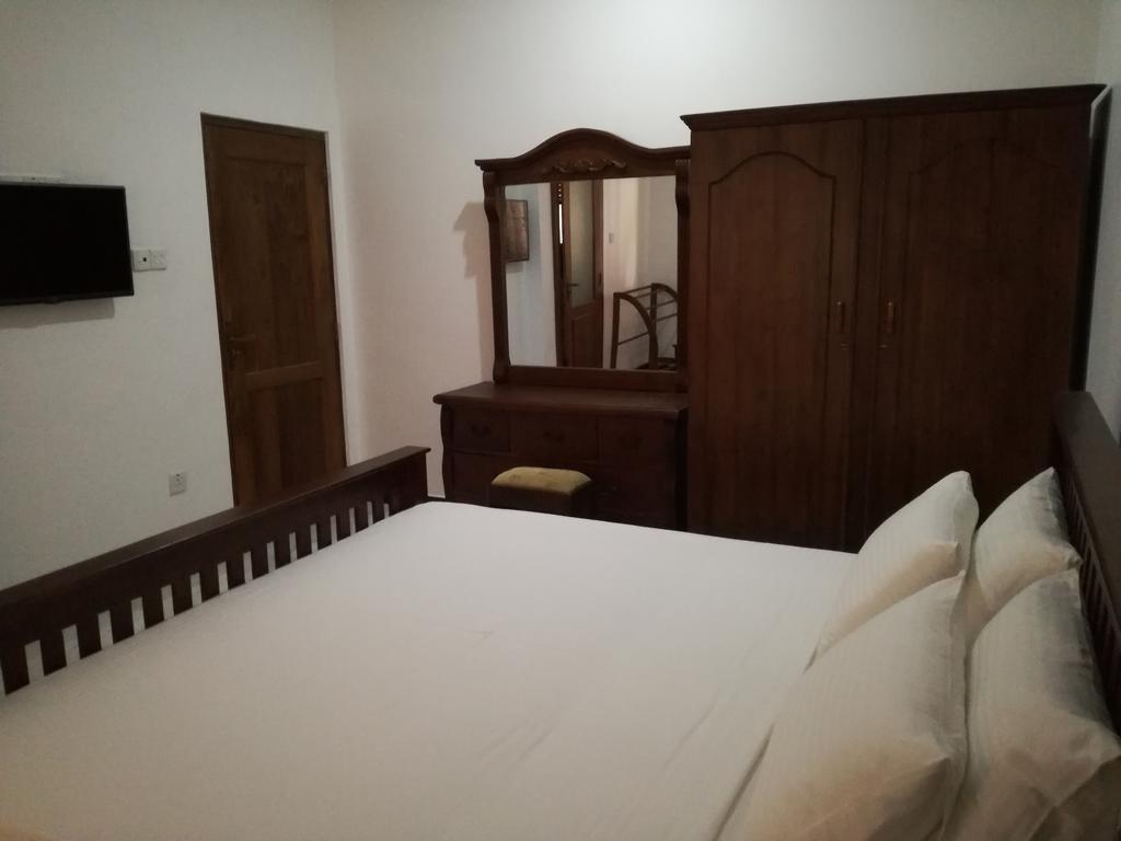 Bianco Terrace Hotel Negombo Esterno foto
