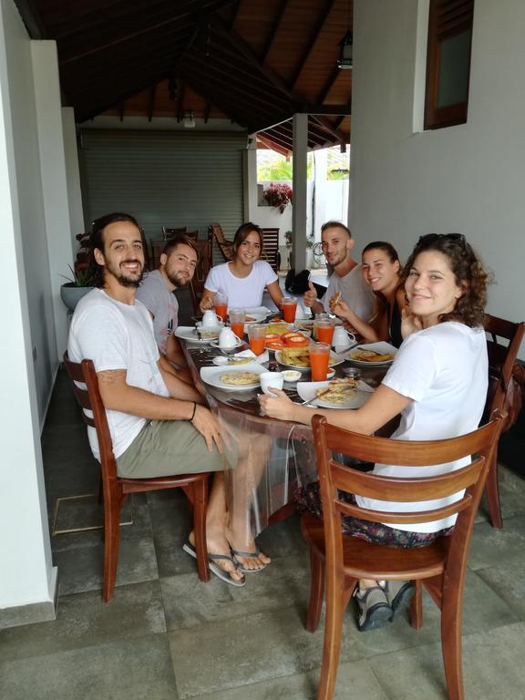 Bianco Terrace Hotel Negombo Esterno foto