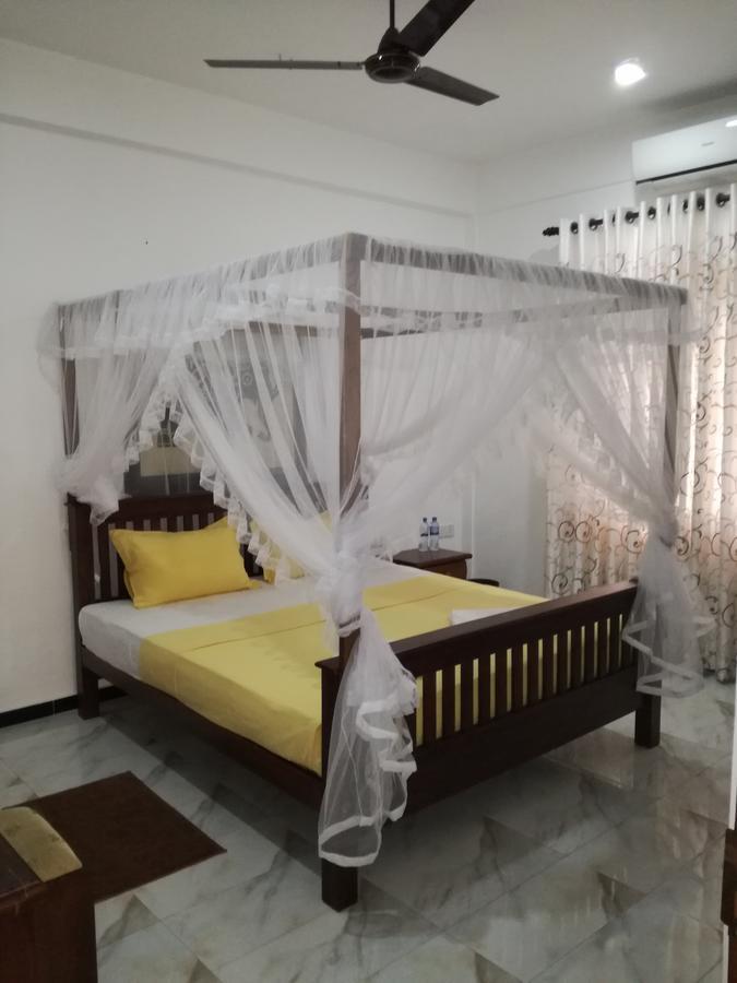 Bianco Terrace Hotel Negombo Esterno foto